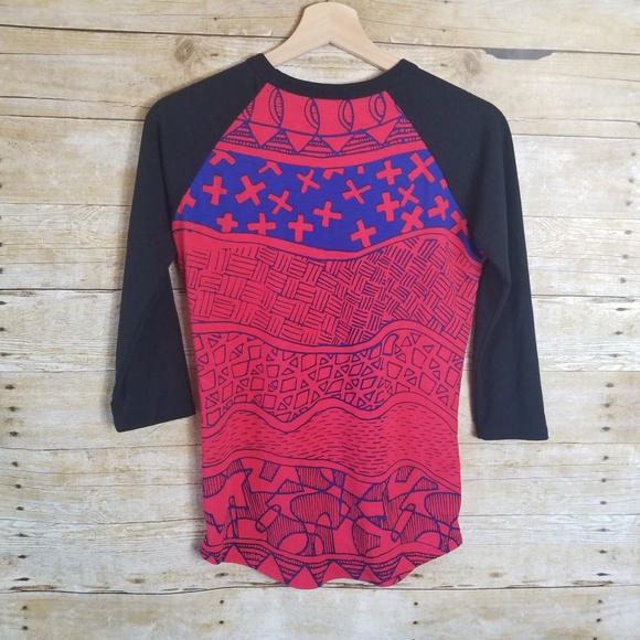 LuLaRoe Randy Red and Blue Cross Shirt 3/4 July - Picture 2 of 3